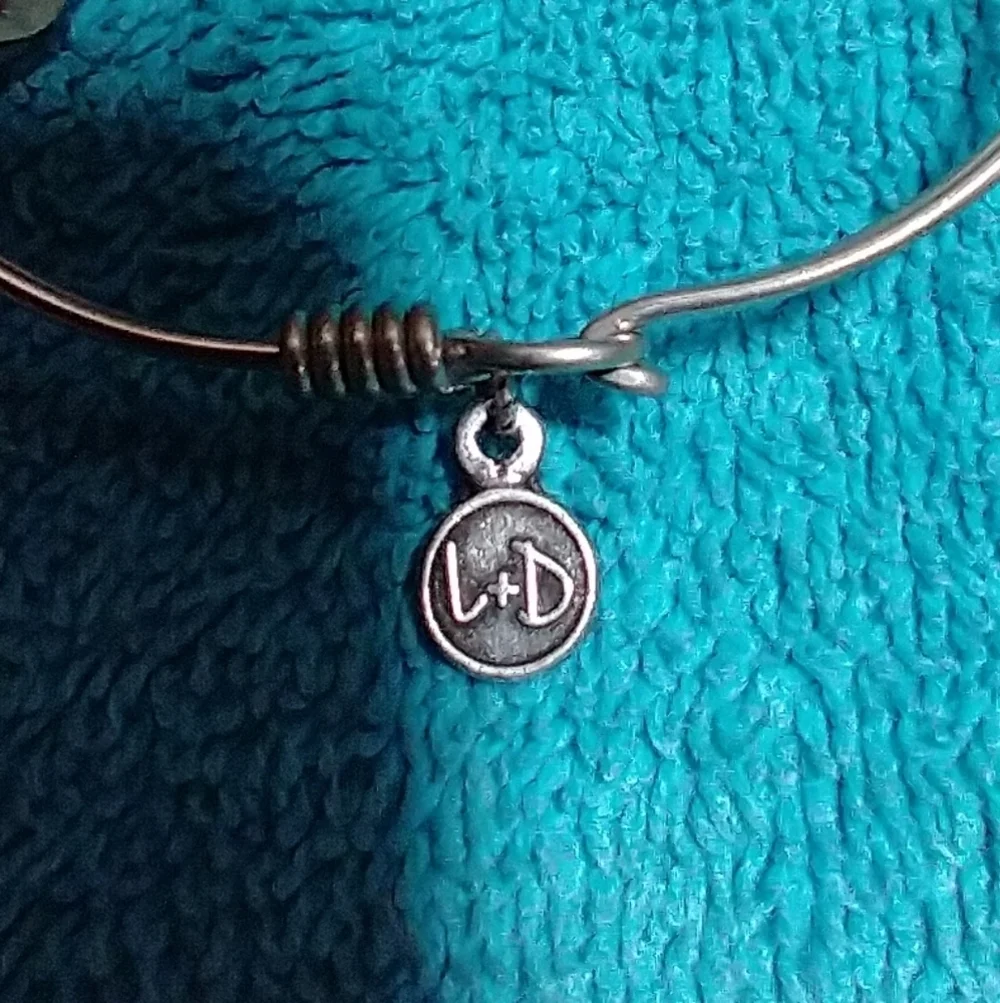 Silvertone Pineapple Charm Bracelet L+D Born In The USA Small Wrist Child